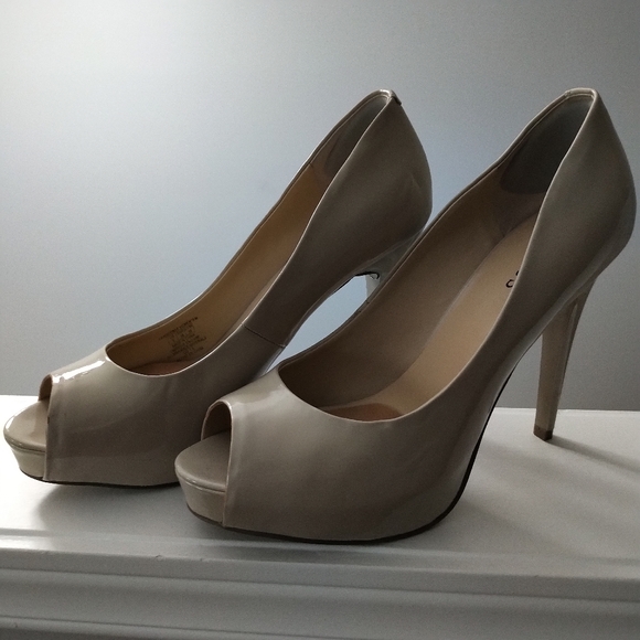 Guess Nude / Beige Peep Toe Heels sz9 - Picture 1 of 10